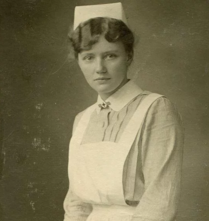 20世纪护士服